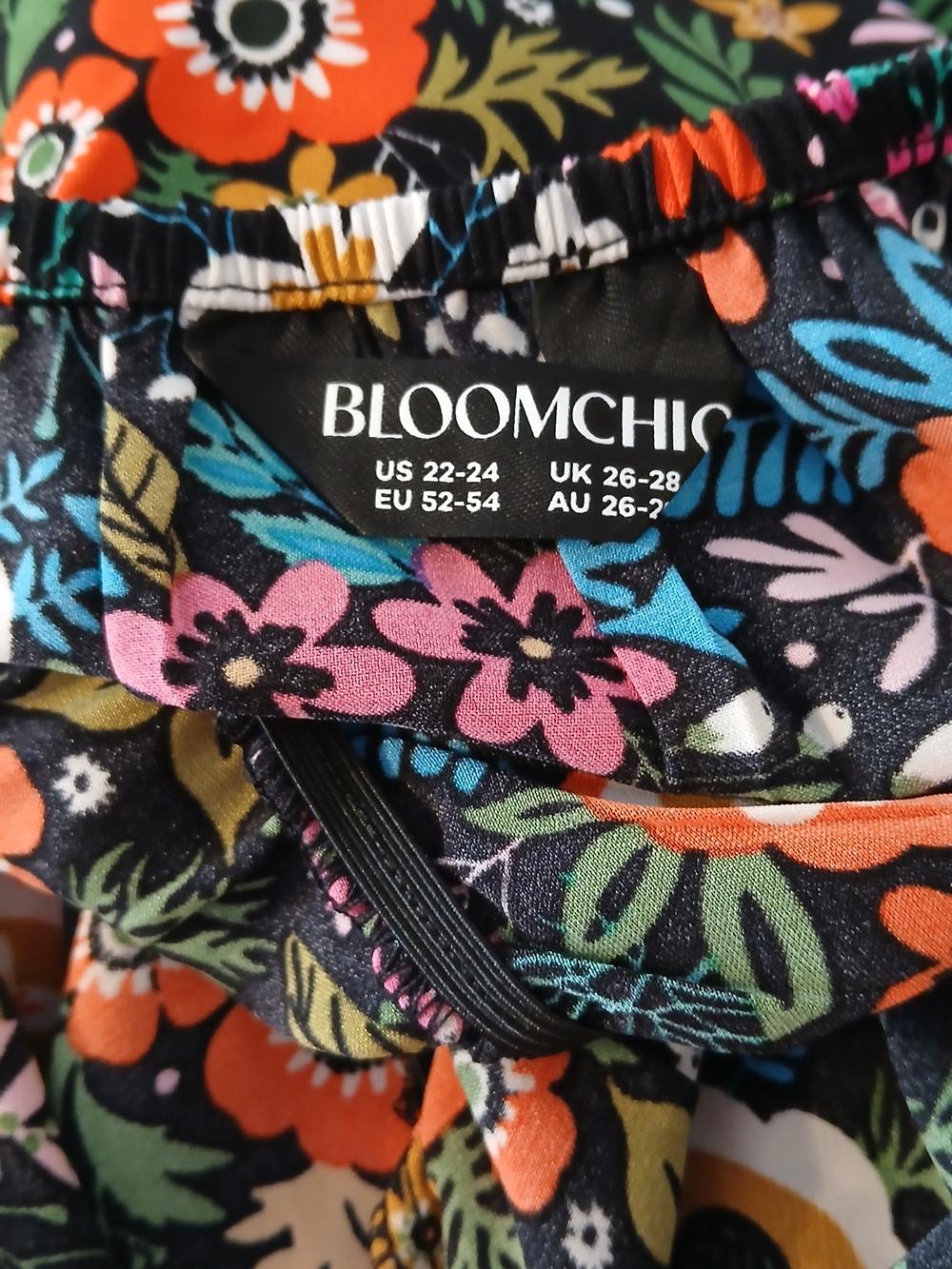 BloomChic Black Floral Blouse Size 22/24 - Picture 4 of 5
